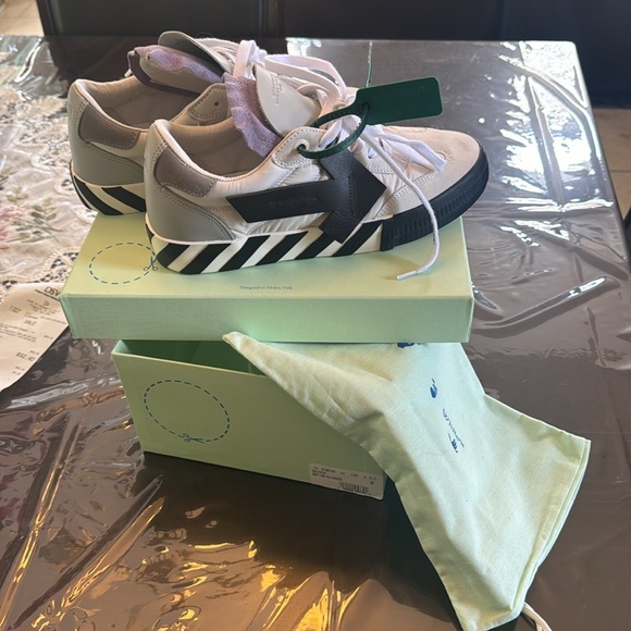 SOLDDD. NWT Off White Sneakers - Picture 9 of 13